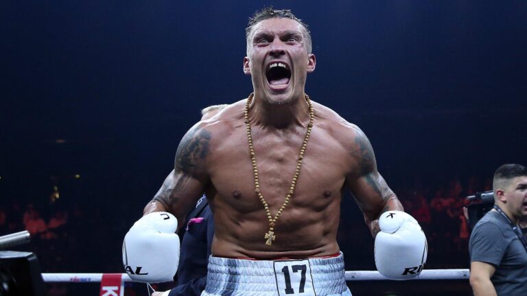 Oleksandr Usyk is arguably the greatest heavyweight of the modern era. The Ukrainian holds two wins each against the likes of Anthony Joshua and Tyson Fury.