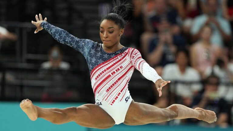 Michael Phelps 'rescued' Simone Biles at her most difficult