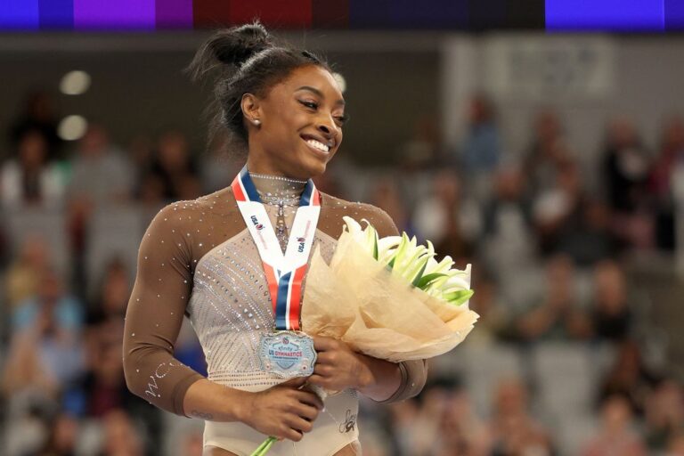 Simone Biles Says She ‘Struck Gold’ with Marrying Her Husband Jonathan Owens in Sweet Post